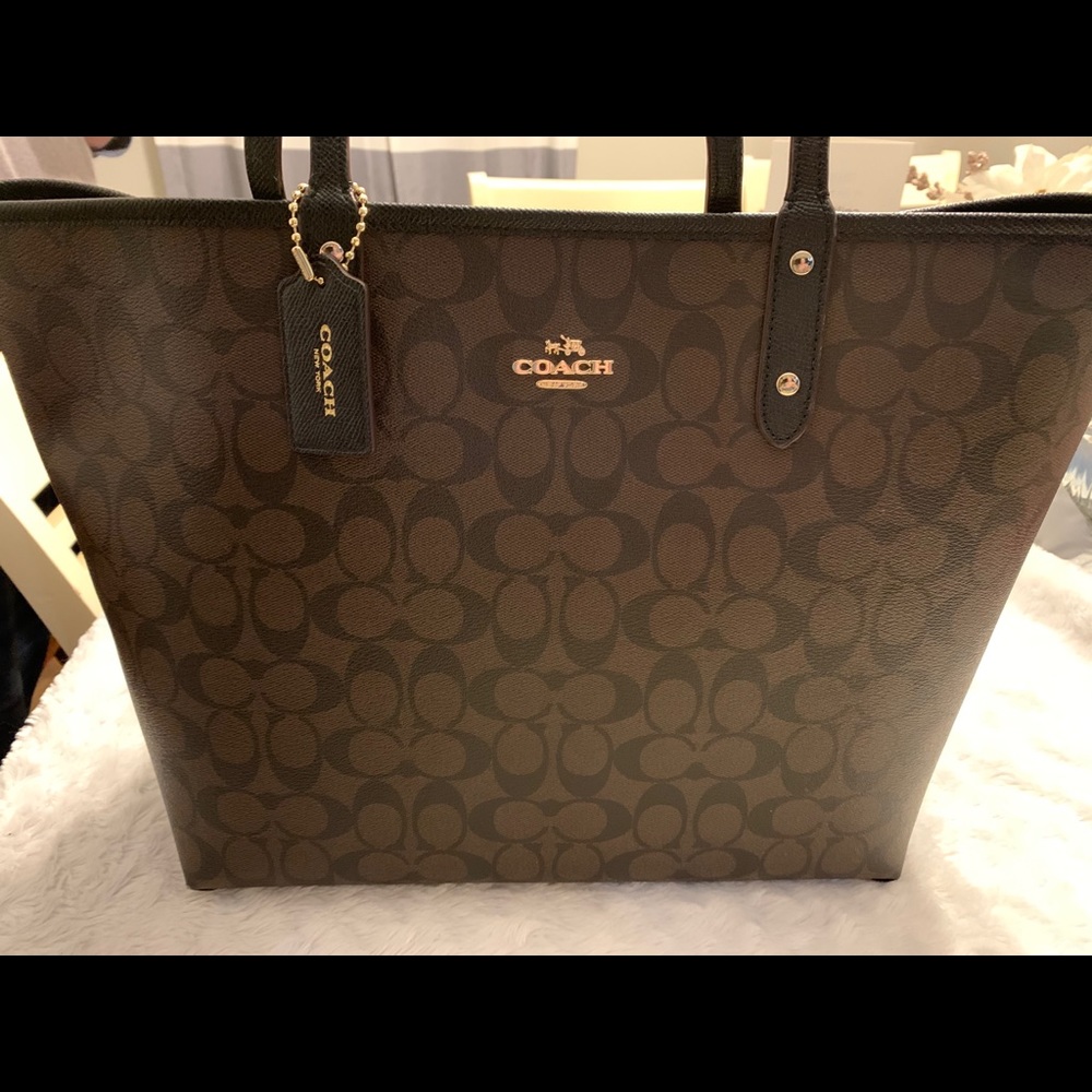 Coach City Tote - Reversable
